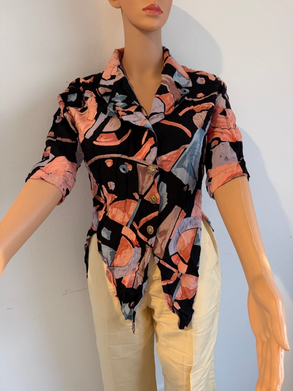 Y2K vintage Abstract Print Button-Front Womens Shirt in Black and Coral
